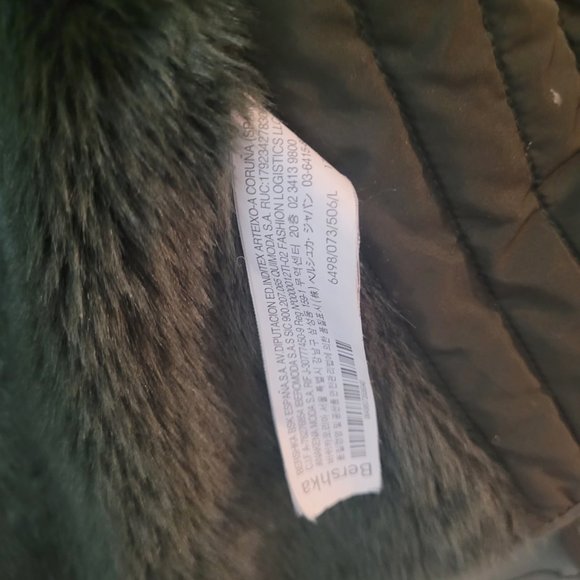 Bershka winter/fall Jacket | snow ski  coat size large | removeable lining - Picture 8 of 12